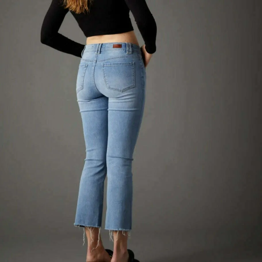 Blue Revival - Recycled Ava Mid Rise Crop Boot Jean - Athens