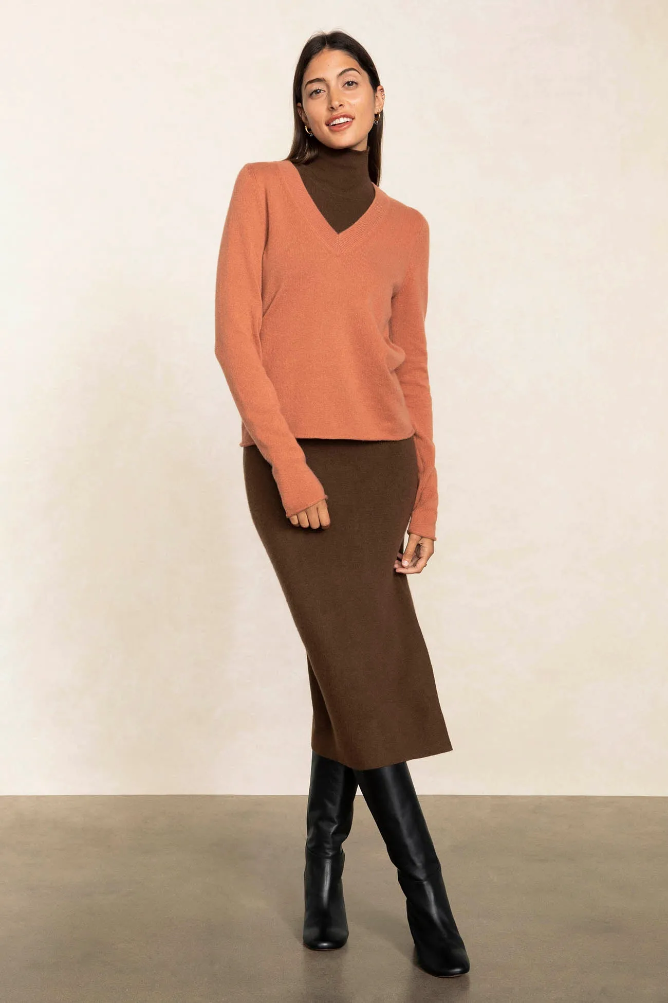 HANNAH CASHMERE V-NECK SWEATER
