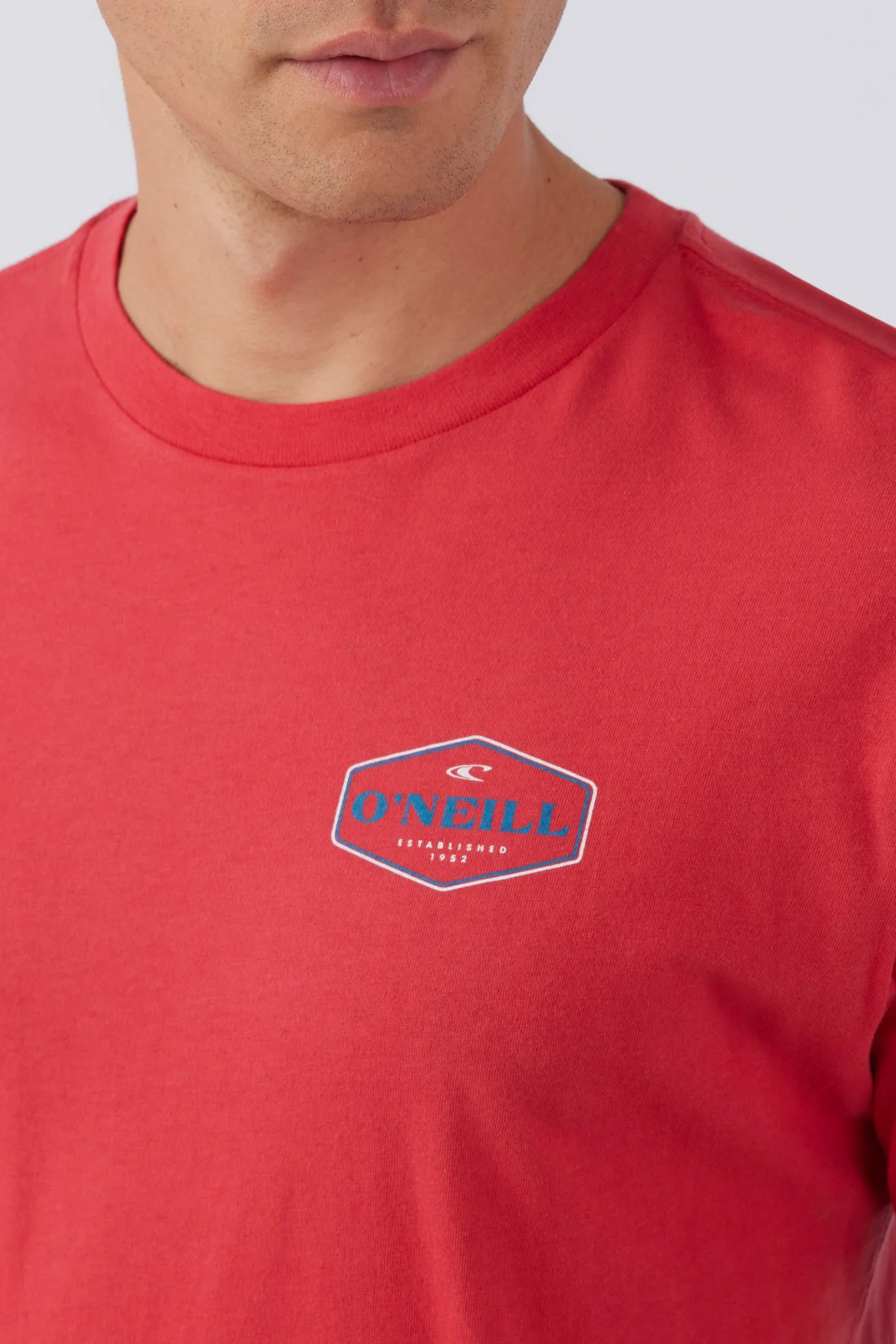 HOWLER TEE