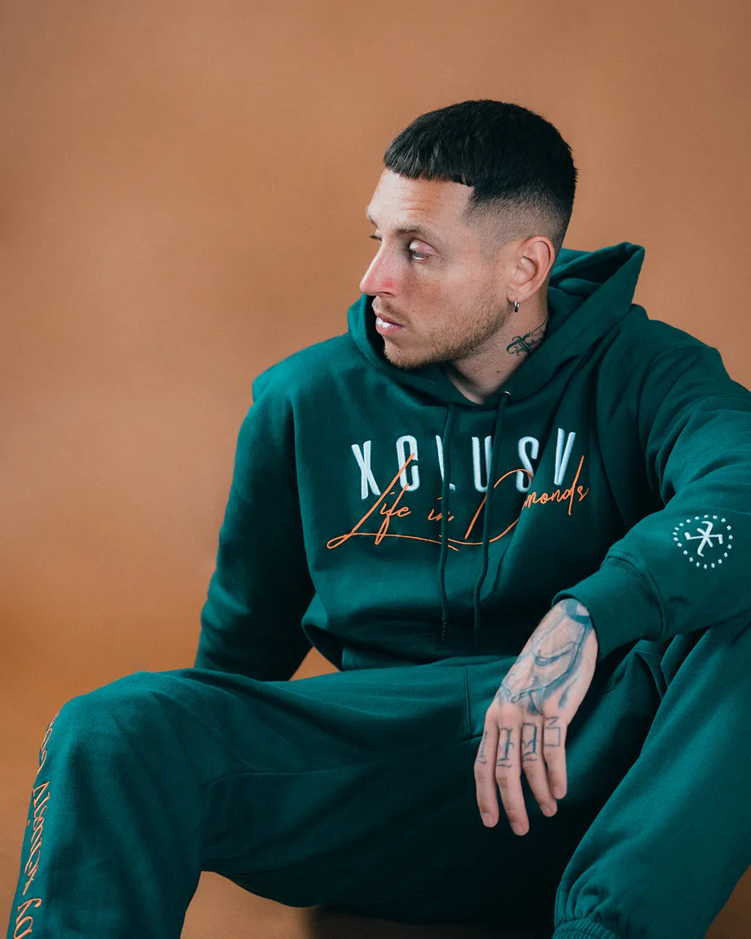 XCLUSIV LIFE IN DIAMONDS SWEATSHIRT