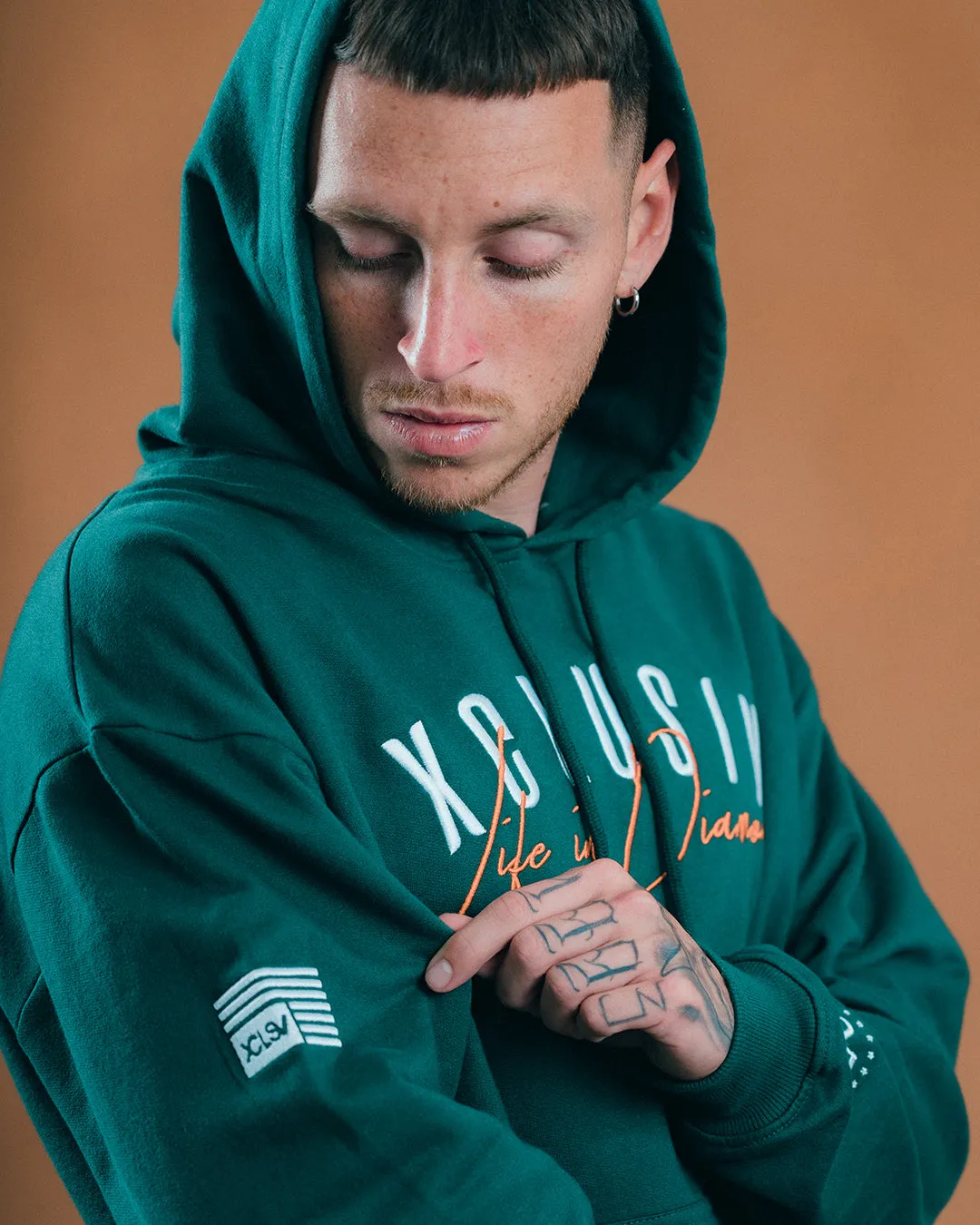 XCLUSIV LIFE IN DIAMONDS SWEATSHIRT